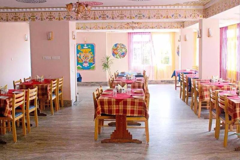 Hotel Tibet Gallery Gangtok Buitenkant foto